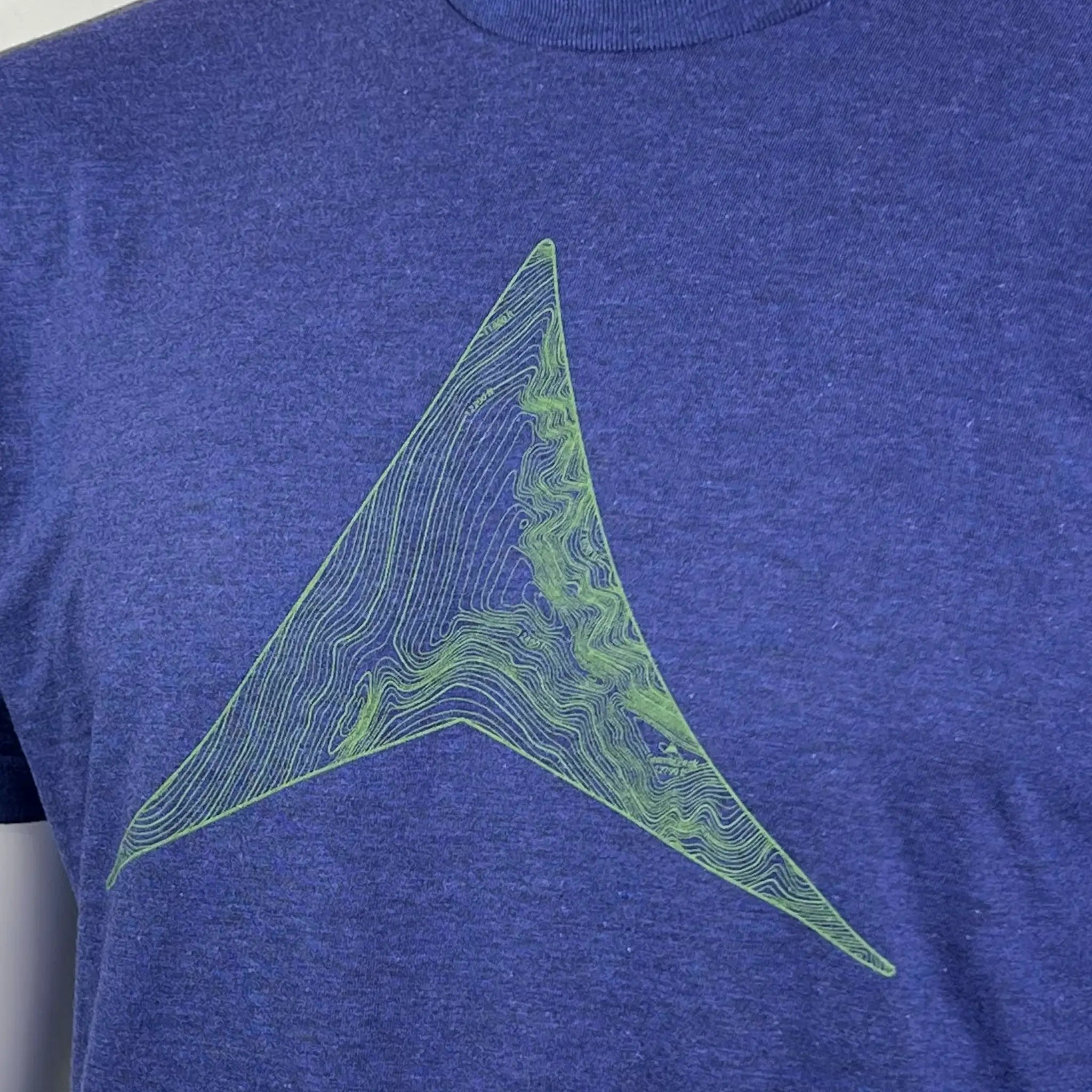 Topo Icon T-Shirt ~ Tri Navy