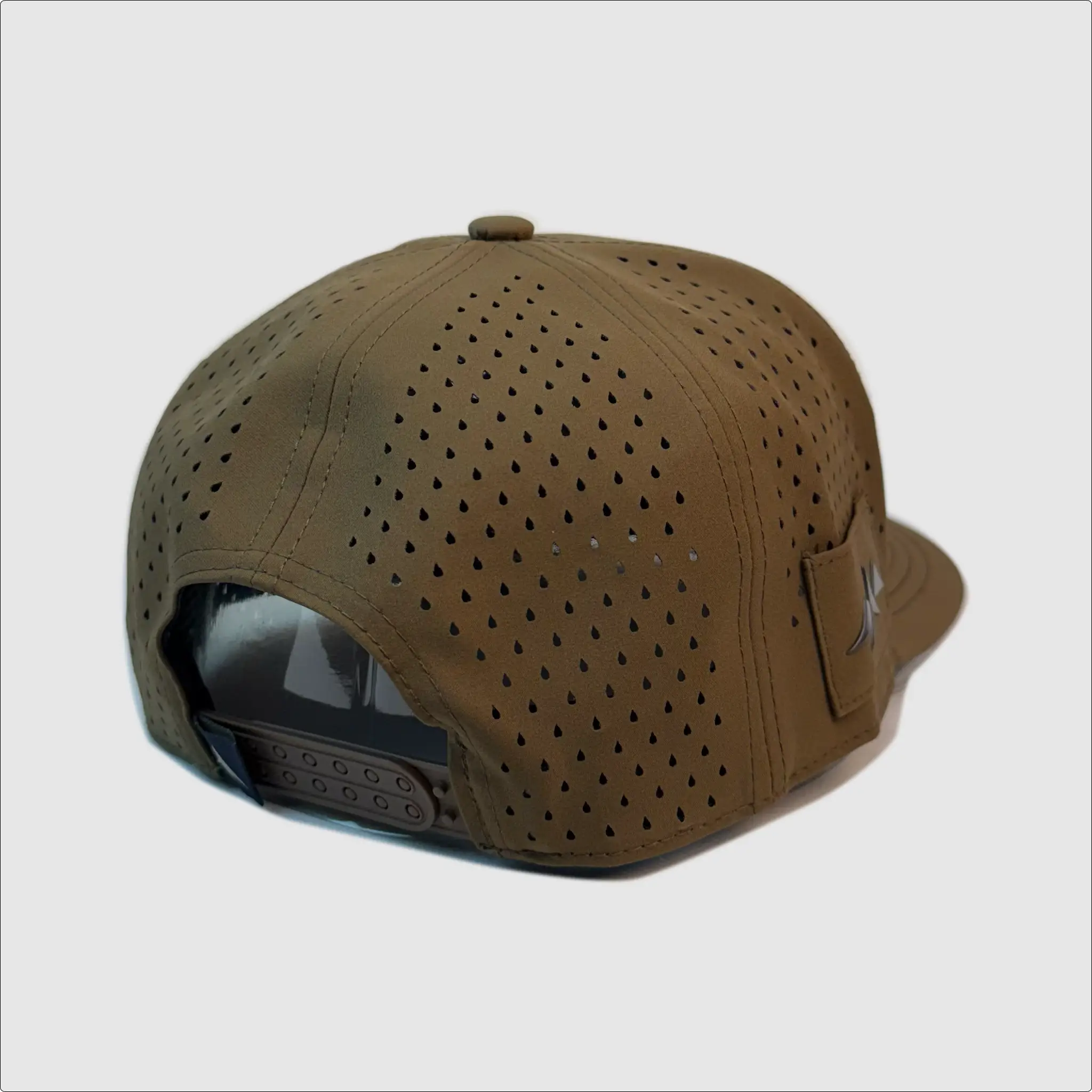 Wapiti Hat Vertical Trademark Rubber Patch ~ Breaks Clay